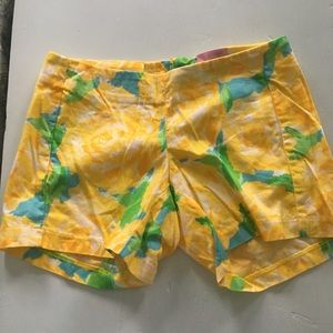 Lilly Pulitzer Addie shorts 0, EUC